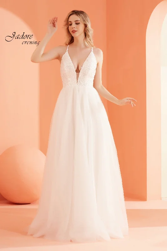 Closeout Jadore: J22042