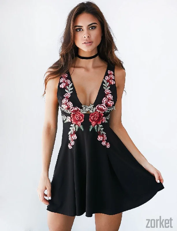 Savings Spectacular A-Line Dress With Deep V-Neck And Flowers Embroidery
