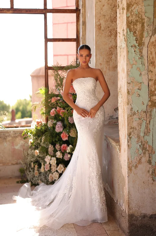 Final Clearance Style Aubrey 44018
