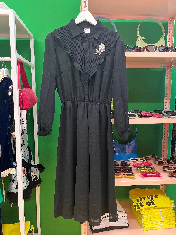 Clearance Items Black dress with flower detail