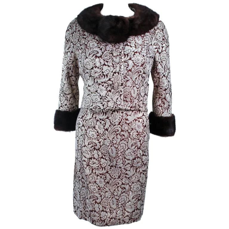 Special Price VINTAGE Circa 1960s Burgundy Floral Metallic Mink Trim Dress Size 4