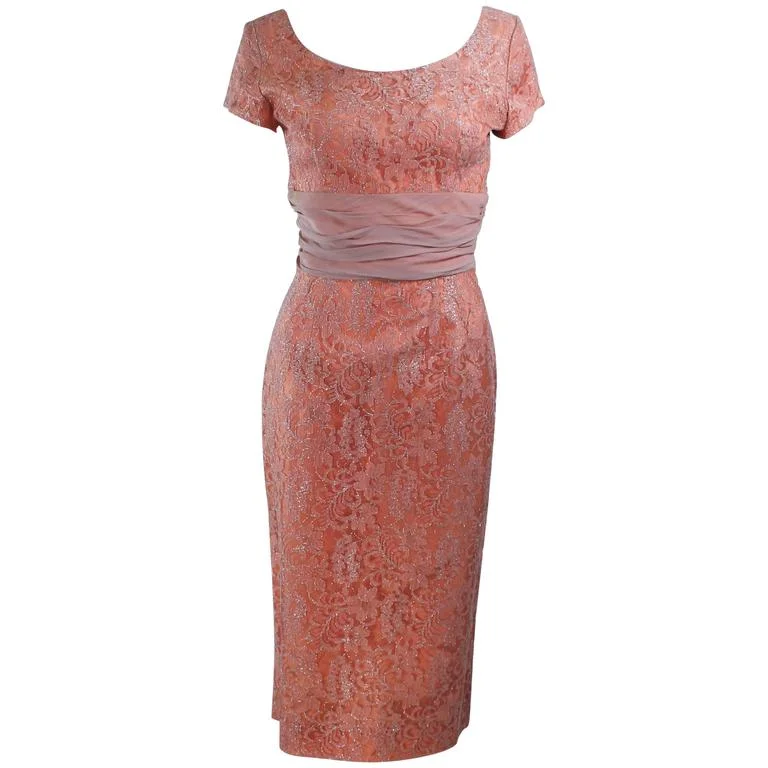 Best Deals VINTAGE Circa 1950s Tiered Blush Lace Cocktail Dress Size 6-8