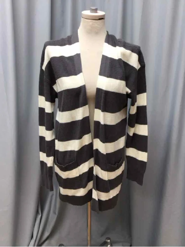 Seasonal Clearance 89TH & MADISON SIZE MEDIUM Ladies TOP