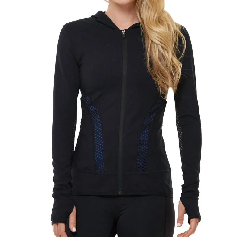 Take Advantage Offbeat Hooded Jacket In Black