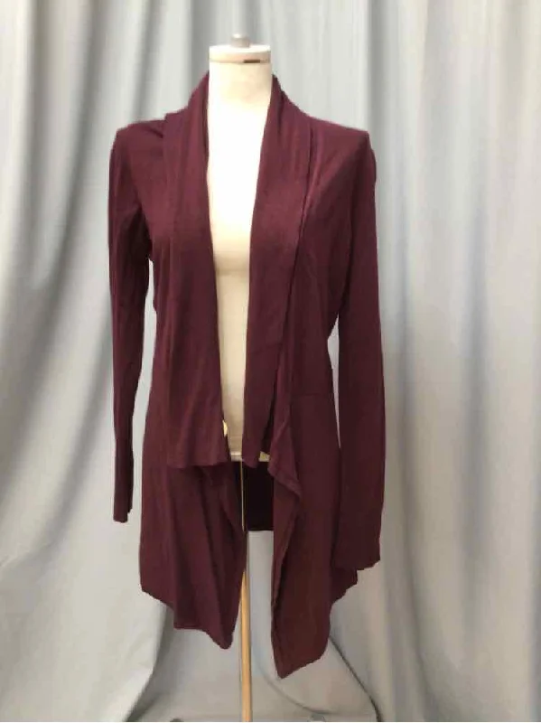 Year-End Sale WHITE HOUSE BLACK MARKET SIZE MEDIUM Ladies TOP