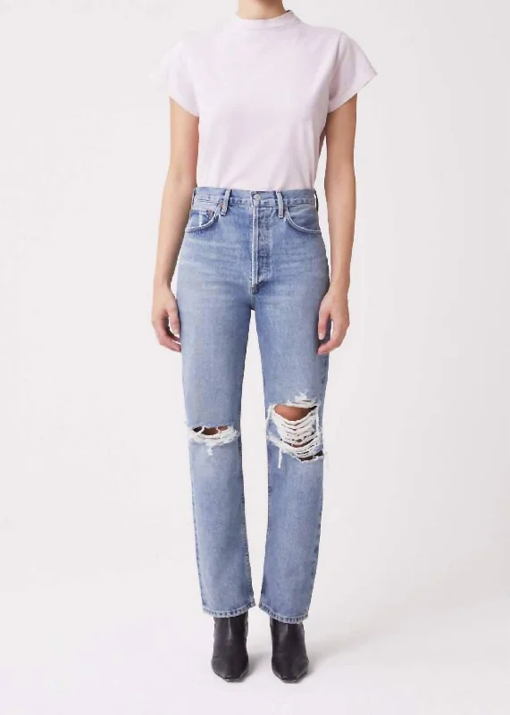 Take Advantage 90S Pinch Waist Jean In Backdrop