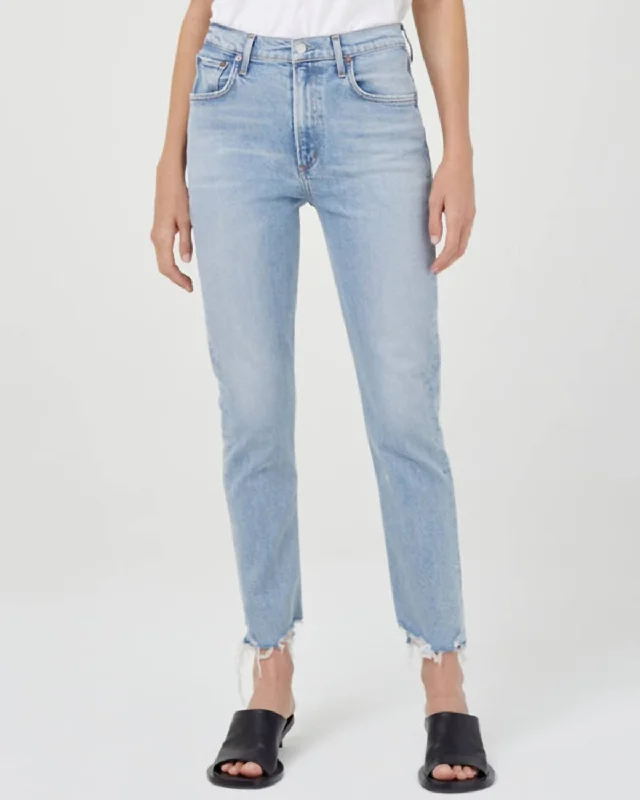 The Best Prices Merrel Mid Rise Straight Jean In Astray