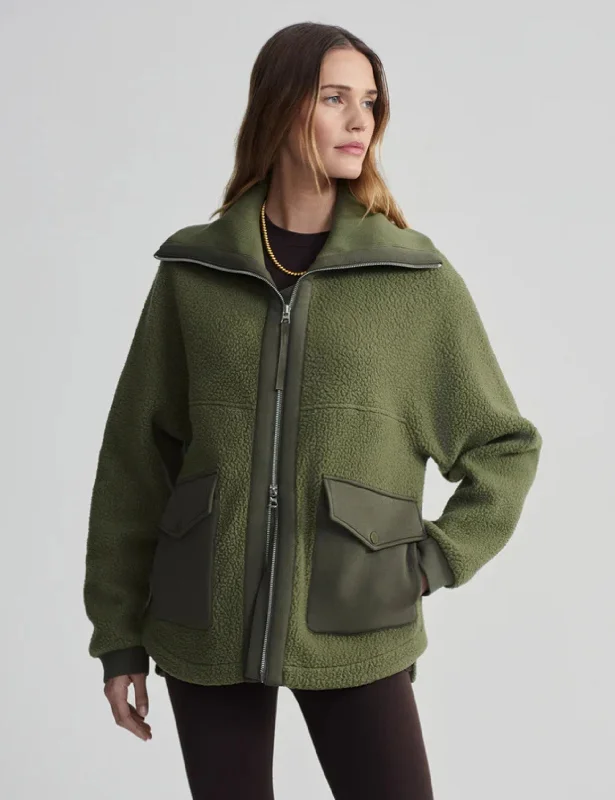 Epic Deals Eleanor Patch Pocket Fleece - Winter Moss