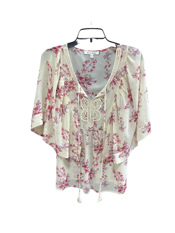 Blowout Deals Floral Top Short Sleeve Black Rainn, Size S
