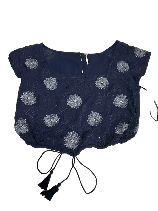 Quick Sale Navy Top Short Sleeve Free People, Size M