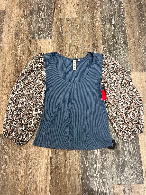 Bonus Savings Top Long Sleeve By Dolan Left Coast In Blue, Size: M
