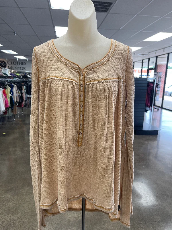 Shop and Save Top Long Sleeve By We The Free  Size: M