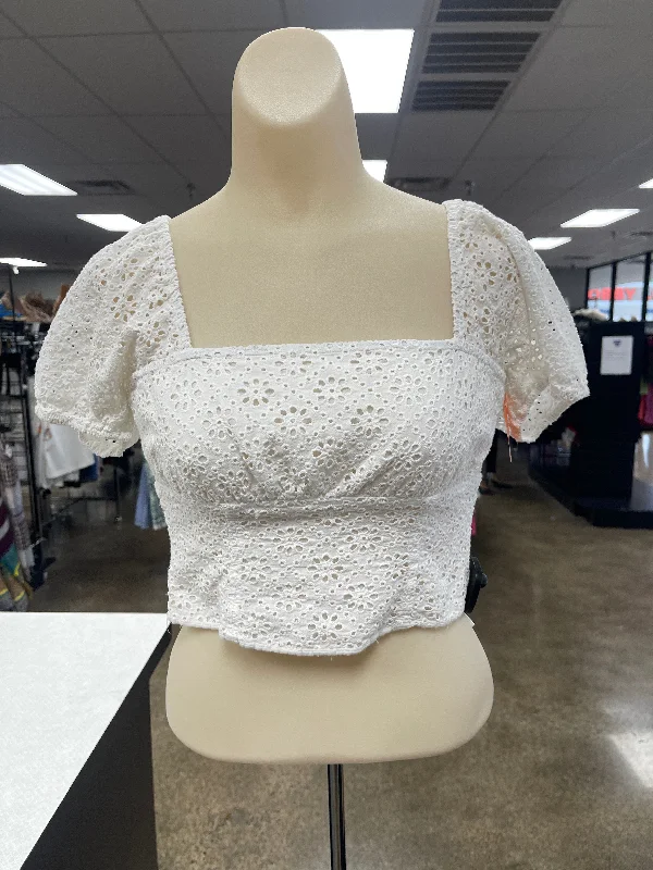 Blowout Deals Top Short Sleeve By Gianni Bini  Size: S